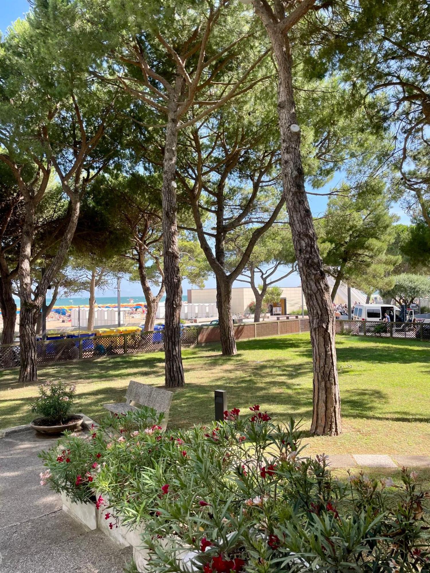 Blu Residence 2 Lignano Sabbiadoro Zewnętrze zdjęcie